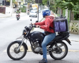 Mais da metade dos motociclistas não têm CNH | A Voz da Serra